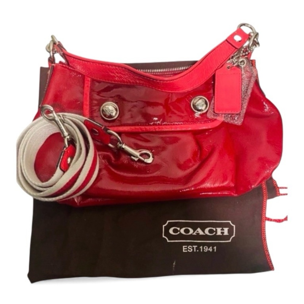 Like New/EUC Vintage Coach Poppy Patent Leather Crossbody/Shoulder Bag in Red